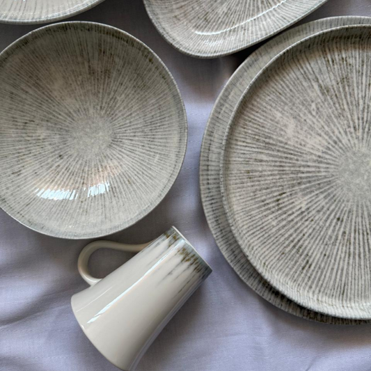 Vajilla Plana Sahara (set para 4 o 6 personas)